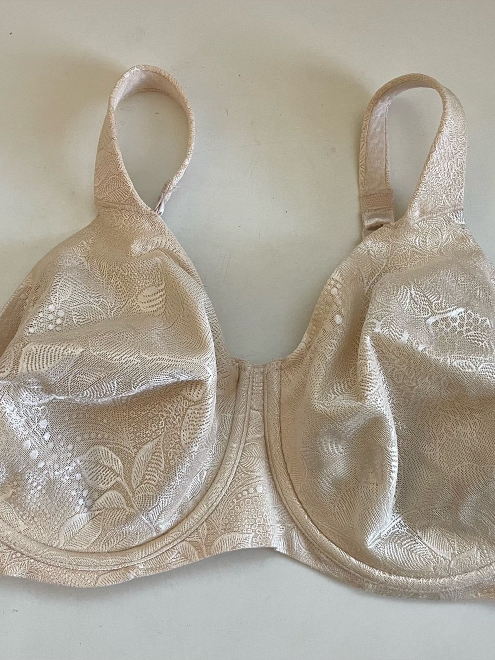 Nude Lace-Texture Underwire Bra Bali 36DDD